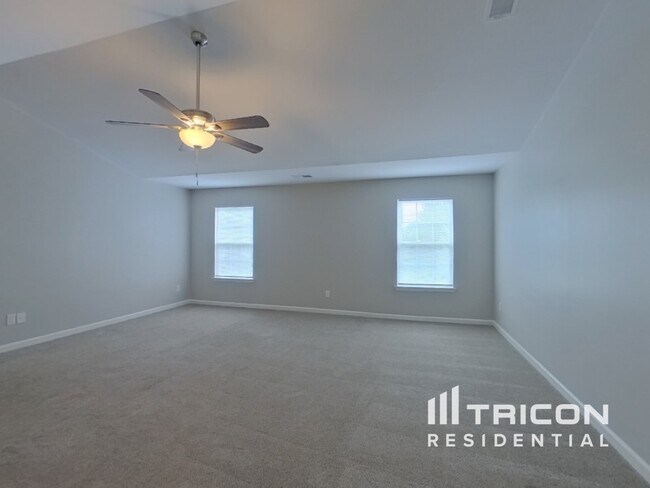 Building Photo - 533 Elmwood Pond Ct