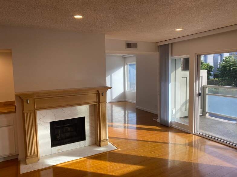 Living Room/Dining Room - 4200 Via Dolce
