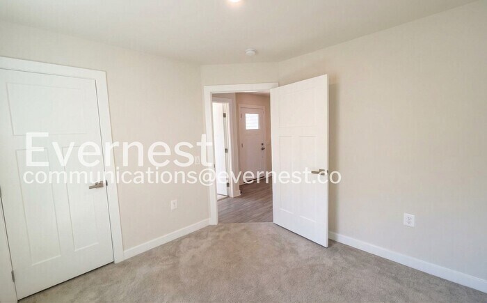 Building Photo - 18393 Signature Wy