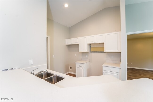 Building Photo - 4200 Polynesia Rd