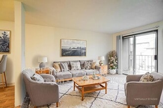 Building Photo - 14128 NE Sandy Blvd