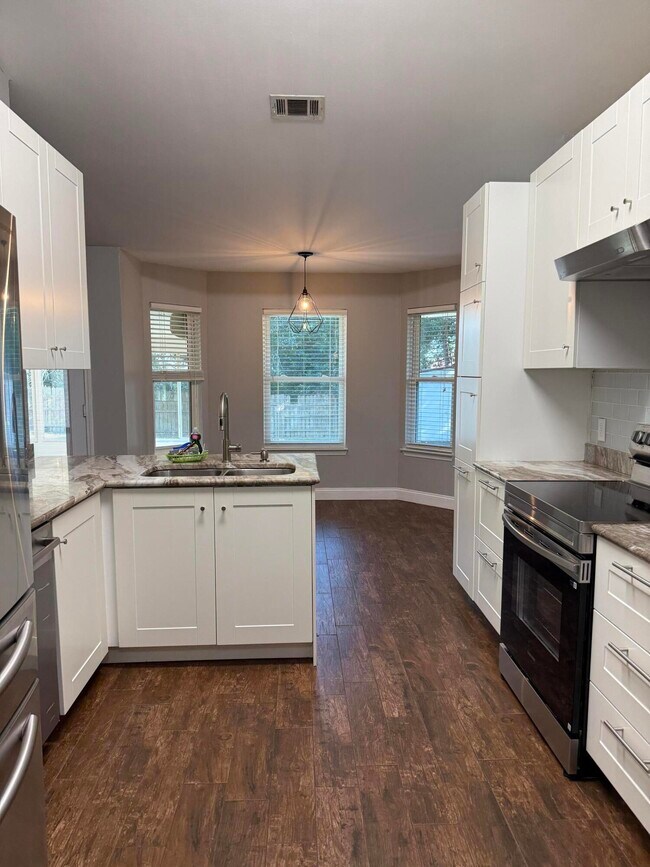 Building Photo - 2813 Atoka Trail