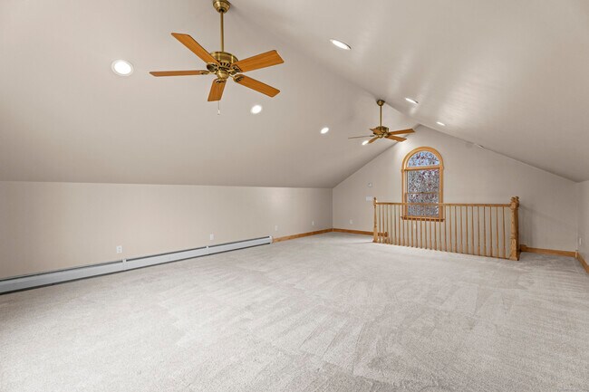 Building Photo - 62 Brookside Ave E