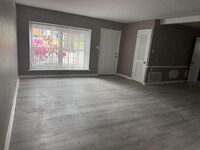 Building Photo - 2591 N Pierce Cir