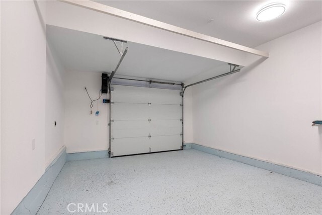 Building Photo - 6300 E Fairbrook St