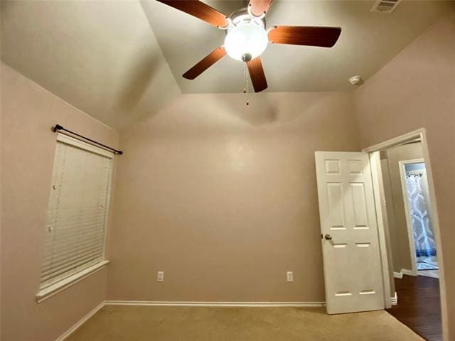 Building Photo - 3210 W Glenwood Dr