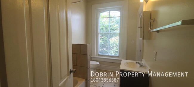 Building Photo - 113 E Leigh St