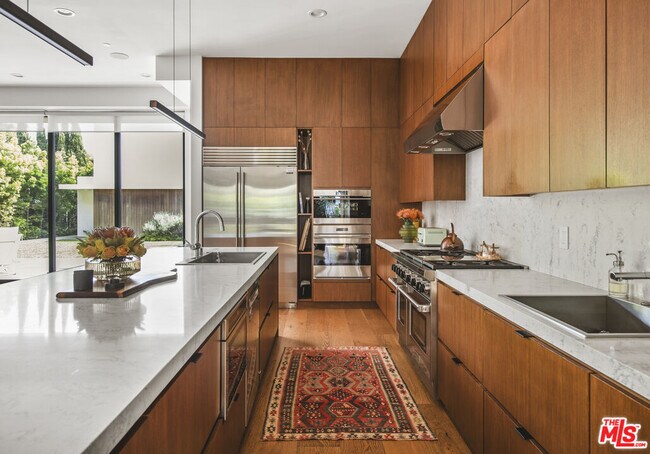 Building Photo - 12662 Rose Ave