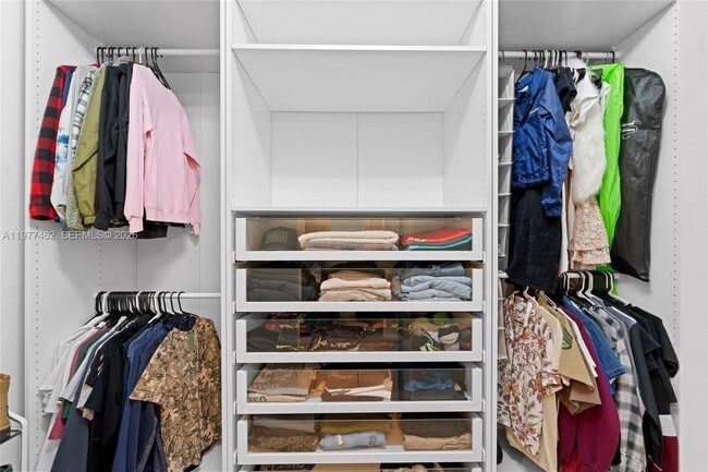 Building Photo - 2380 NE 1st St