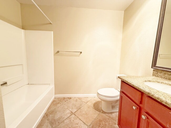 Building Photo - Deluxe Condo-2BR / 2BA near Santana Row/Santa Clara Valley Medical Center