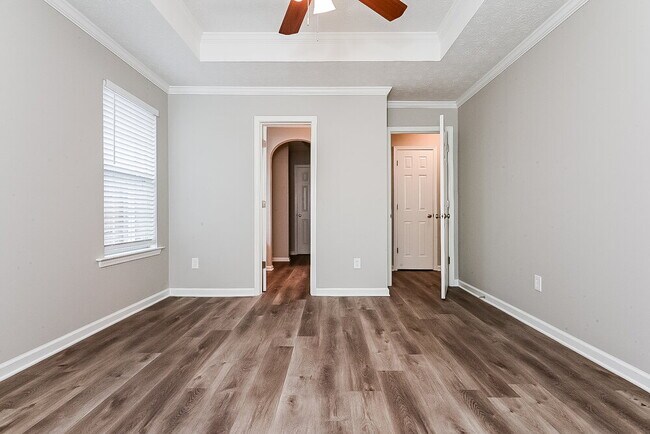 Building Photo - 1025 Borrington Ln