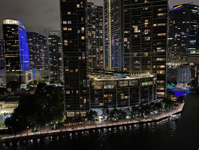 Building Photo - 701 Brickell Key Blvd