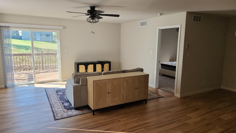 Building Photo - 5981 Hanson Ct