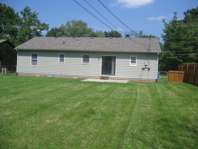 Building Photo - Southside Ranch Home     260129