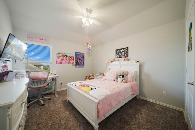 Building Photo - 1707 Benbrook Hollow Ln