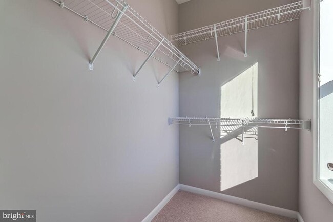 Building Photo - 44848 Tiverton Sq