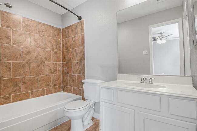Building Photo - 4530 Adonis Dr