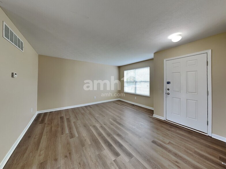 Building Photo - 583 Virginia St