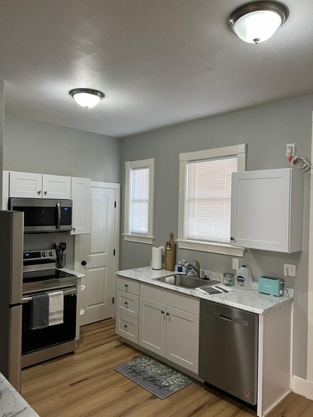 Large Pantry in Kitchen - 725 N Tejon St