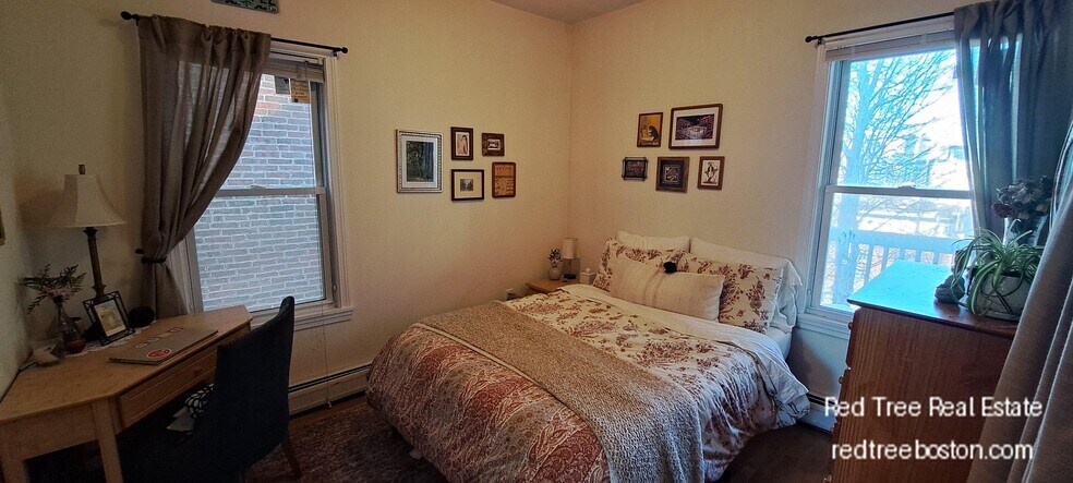 Building Photo - 143 Hillside St