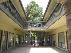 Building Photo - 2815 Rio Grande St