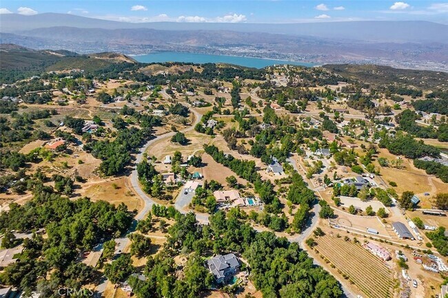 Building Photo - 35455 El Niguel Rd