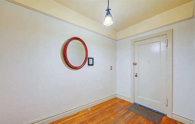 Building Photo - 76-66 Austin St