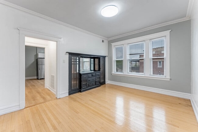 Building Photo - 4200 W 21st Pl