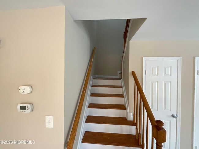 Building Photo - 1121 Roseberry Ct