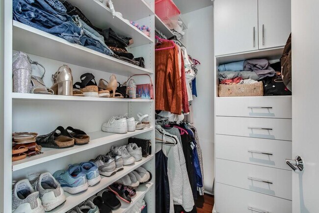 Building Photo - 301 West Ave