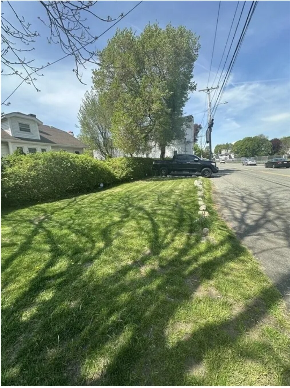 Pvt off street parking w/24/7 CCTV - 65 Manchester St