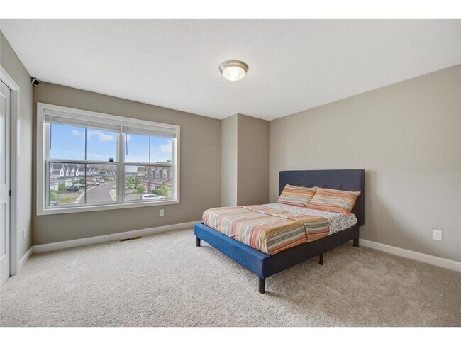 Building Photo - 7291 Alvarado Ln N