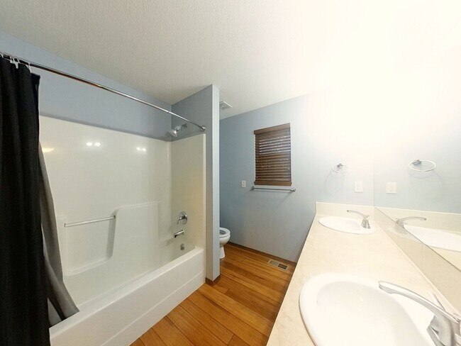 Building Photo - 4 Bedroom Wichita House - Maize School Dis...