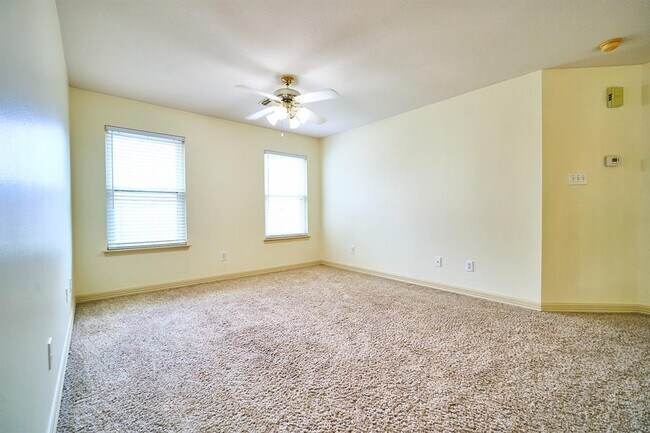 Building Photo - 14811 Wintercove Ct