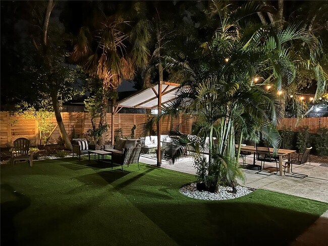 Building Photo - 2116 W St Louis St