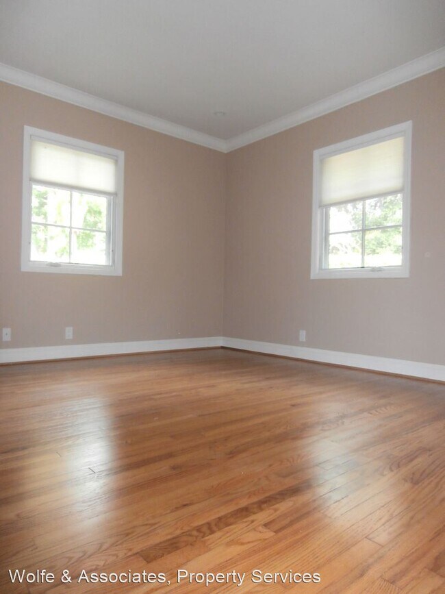 Building Photo - 3 br, 2 bath House - 1595 Miramar Lane