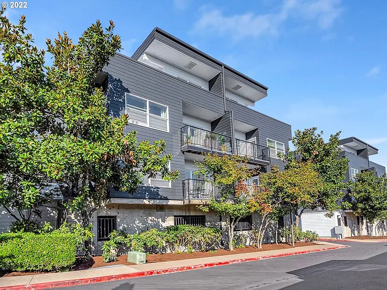 Building Photo - 610 S Nevada St