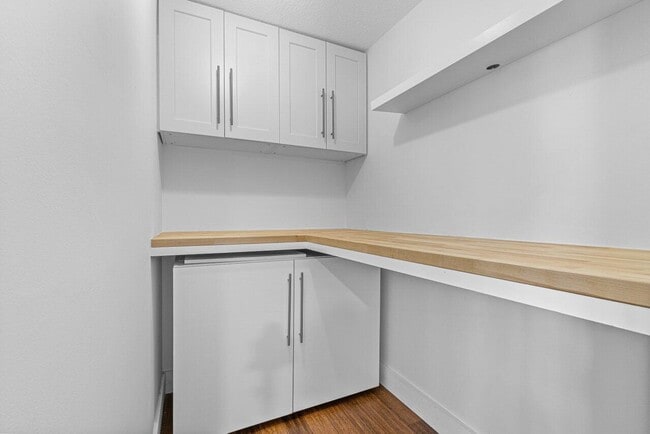 Building Photo - 5539 Eton Ct