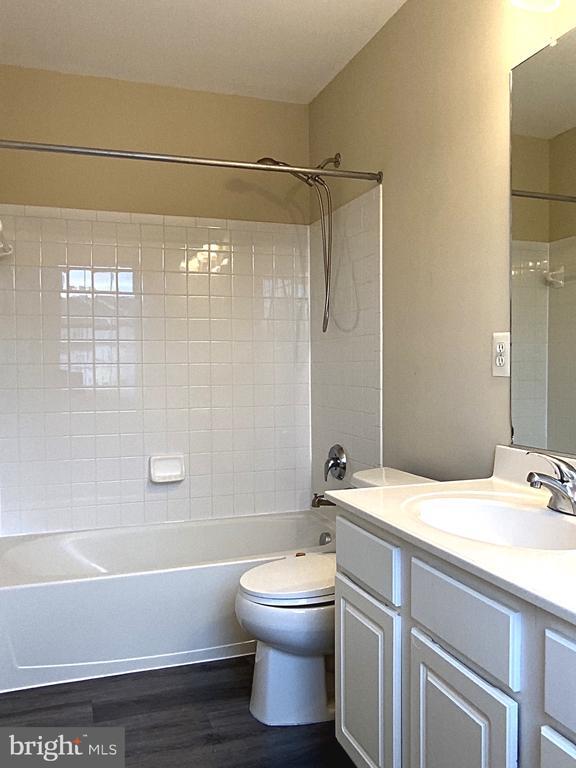 Building Photo - 23433 Clarksridge Rd