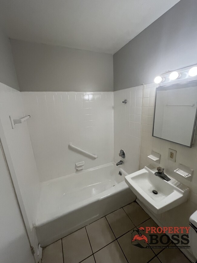 Building Photo - 342 141st St
