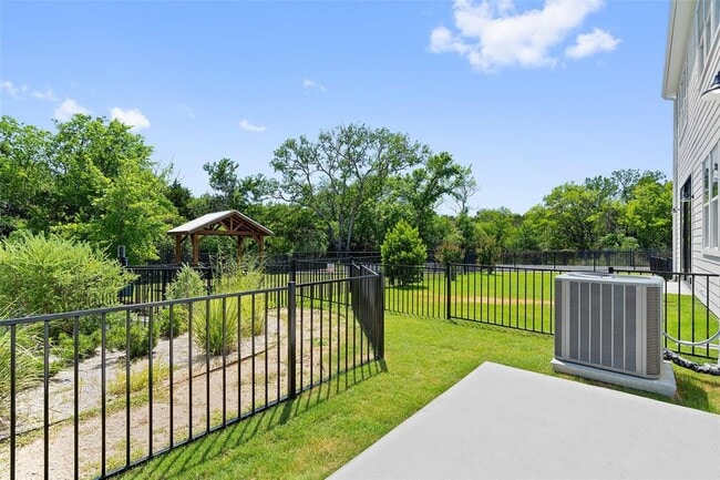 Building Photo - 4503 Grassland Dr