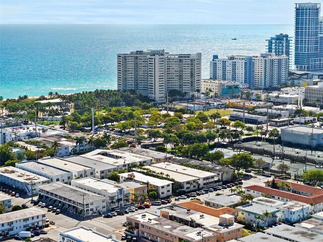 Building Photo - 7315 Byron Ave