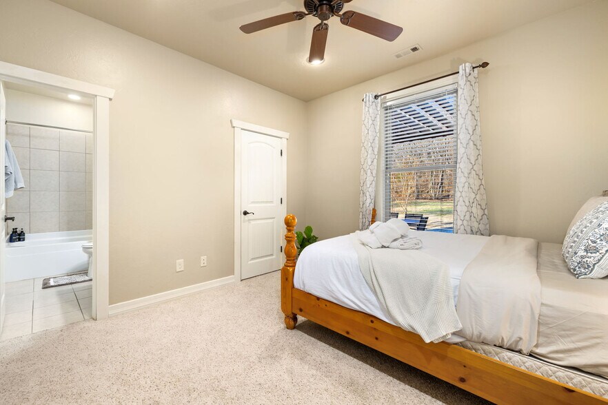 Building Photo - 4933 Trout Farm Rd