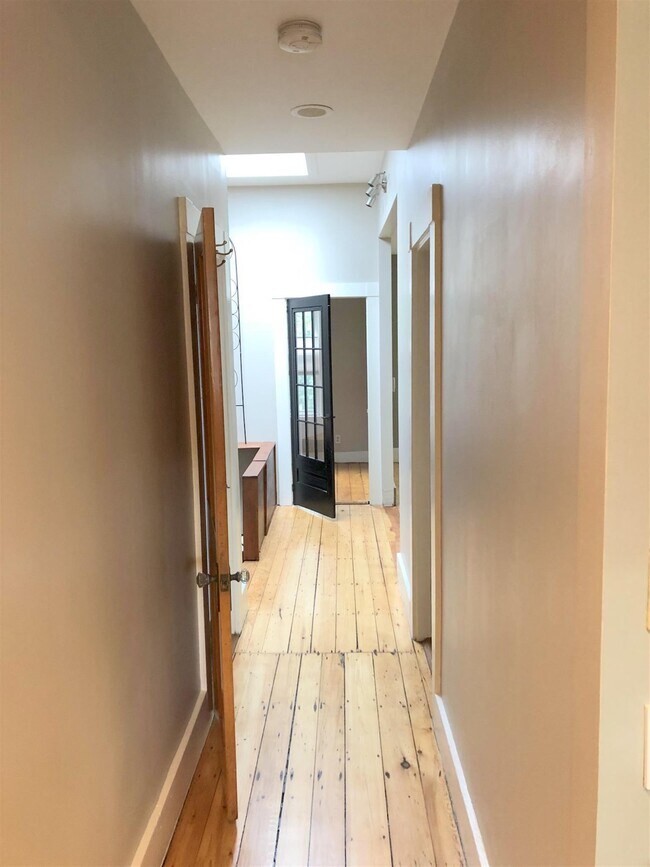 Building Photo - 24 Wyatt St