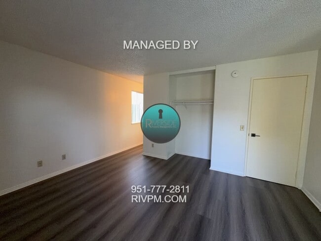 Building Photo - Spacious 2-Bedroom Home in Desirable Riverside Cul-de-Sac Near UCR!