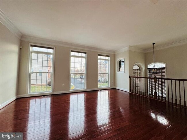 Building Photo - 25550 Oak Medley Terrace