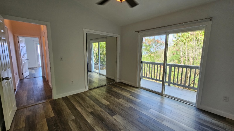 Building Photo - 87-3210-3210 Rd G