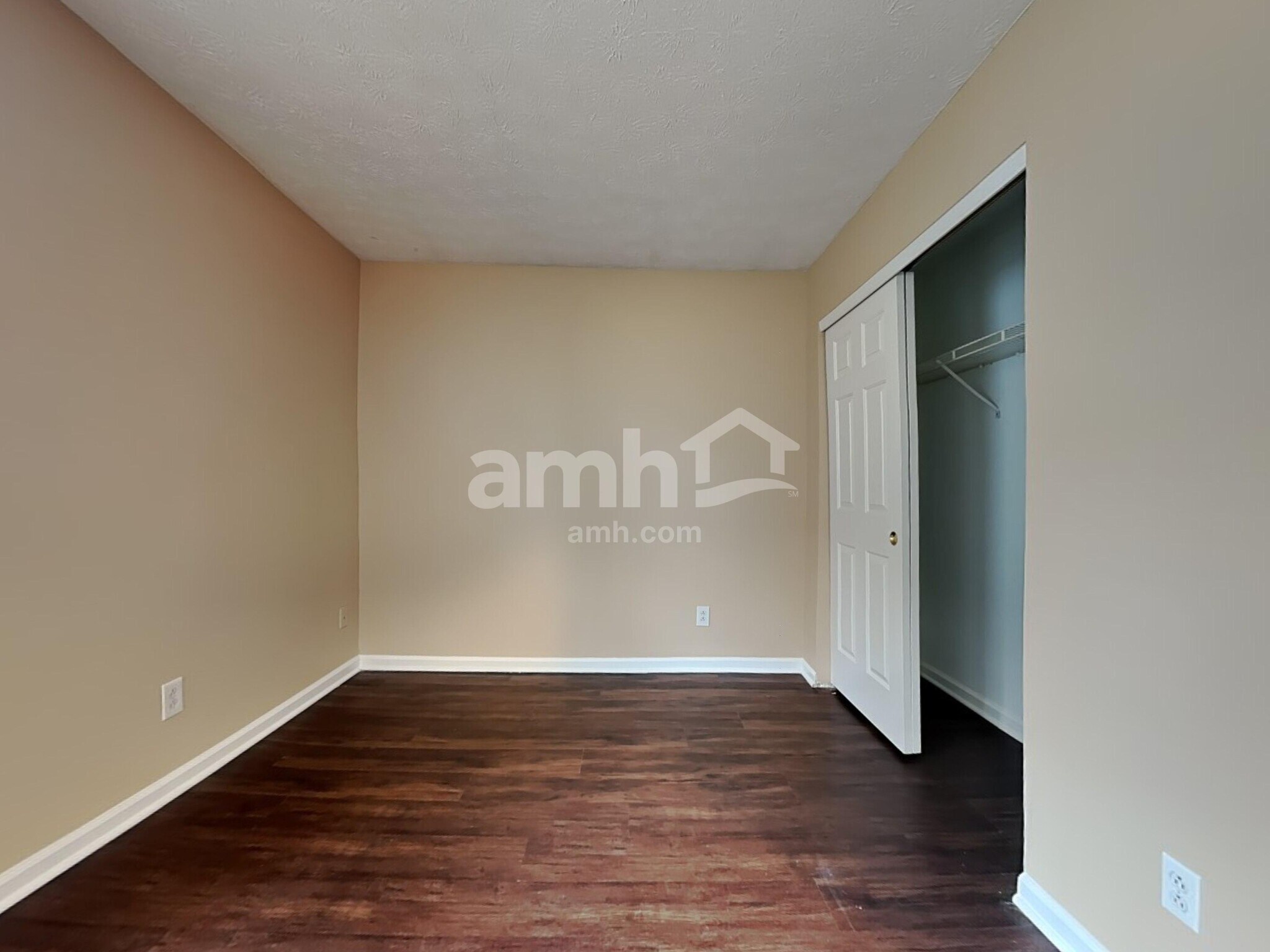 Building Photo - 17 Mark Twain Ct