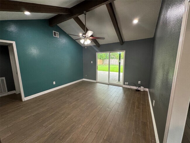 Building Photo - 12707 Nyack Dr