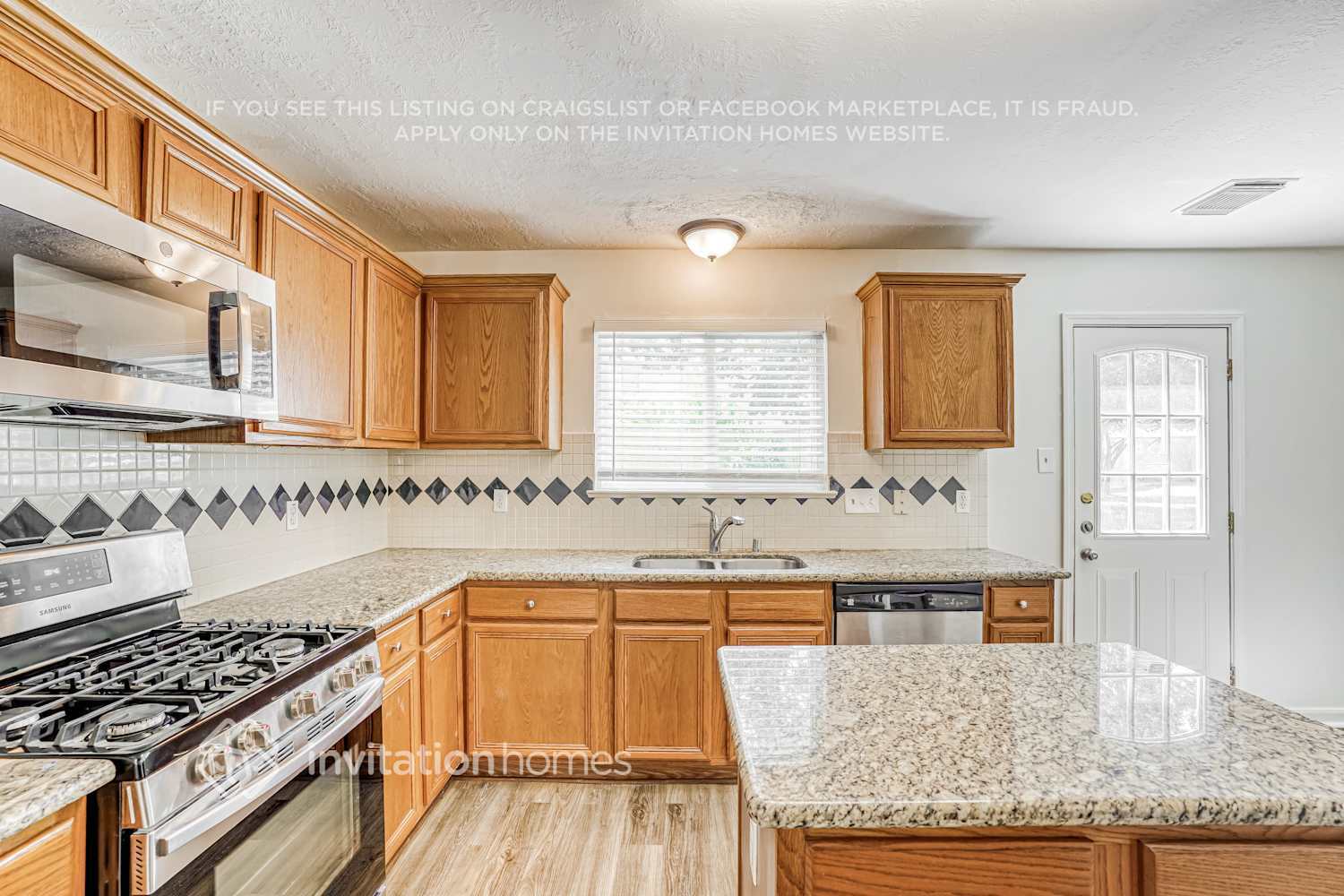 Building Photo - 6935 Moss Boulder Dr